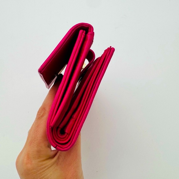 Dior PINK Compact Wallet - Picture 6 of 6